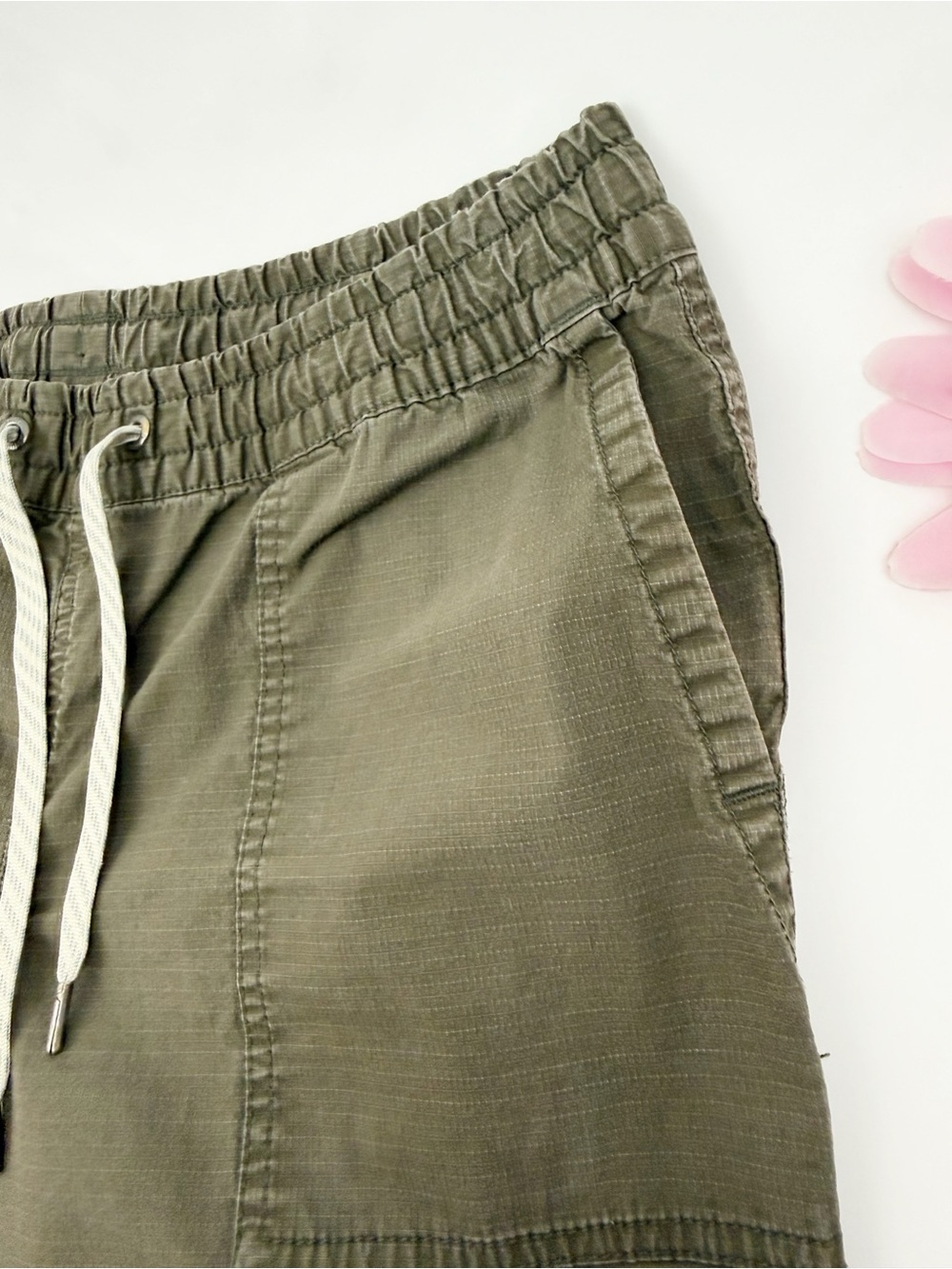 Vuori Ripstop Pant Oregano Olive Green - Picture 8 of 13